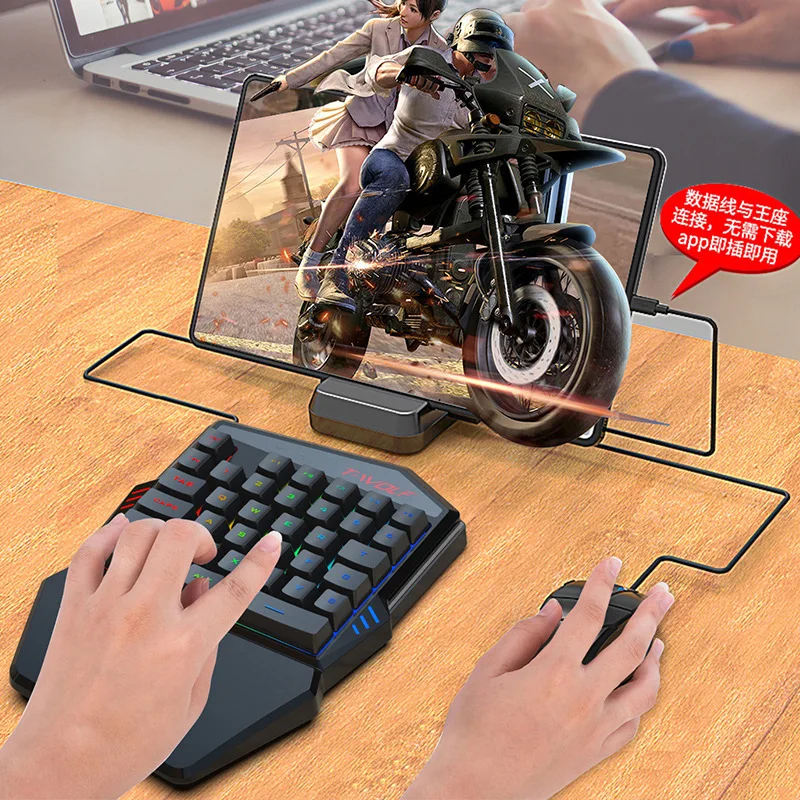 T-WOLF TF900 Set trono tastier - Gaming Accessories Bundle recensione e prezzo
