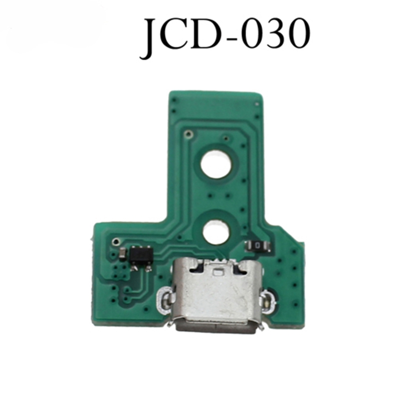 JDS-001 JDS-011 JDS-030 JDS-04 - Gaming Accessories Ps4 recensione e prezzo